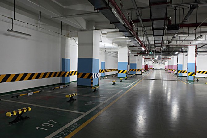 佛山地坪涂料廠(chǎng)家講解車(chē)庫通行道的施工法則