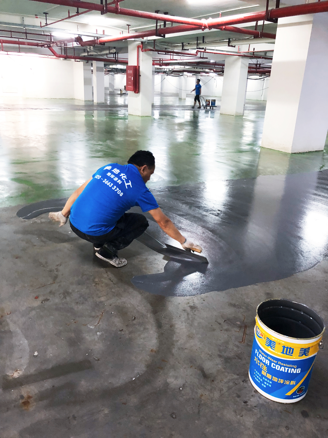 停車(chē)場(chǎng)地坪漆施工用哪種材料好