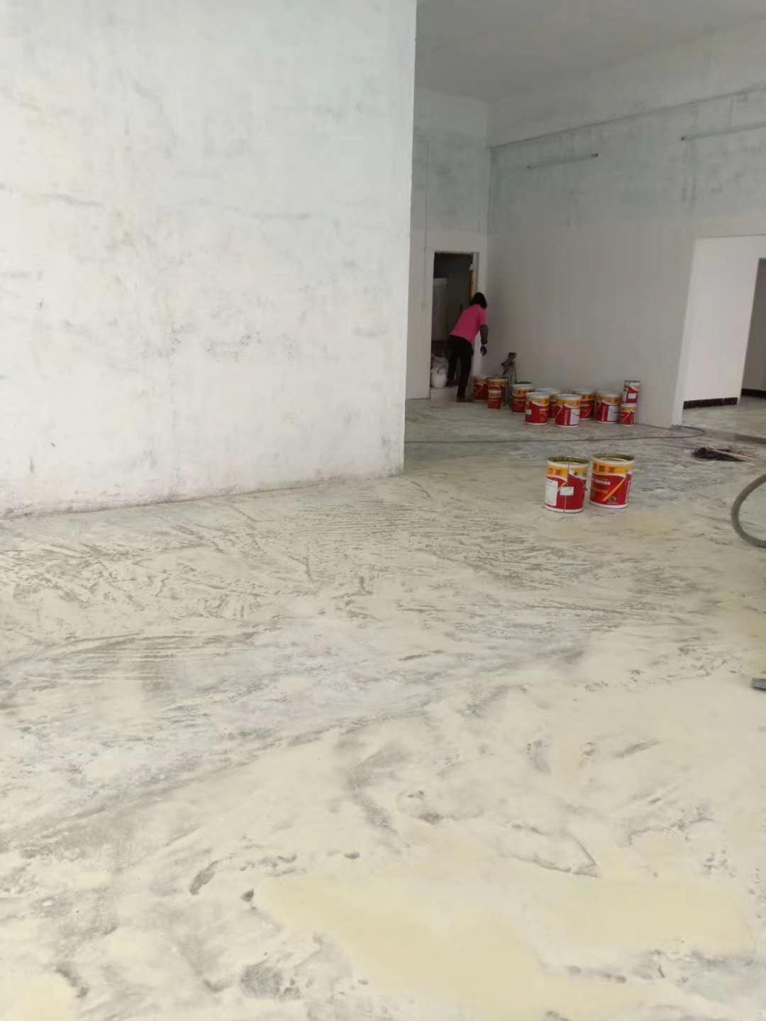 環(huán)氧地坪面漆施工后會(huì )自然展開(kāi)嗎